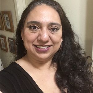 Meet your Posher, Noelia